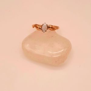 14k Gold Opal Ring
